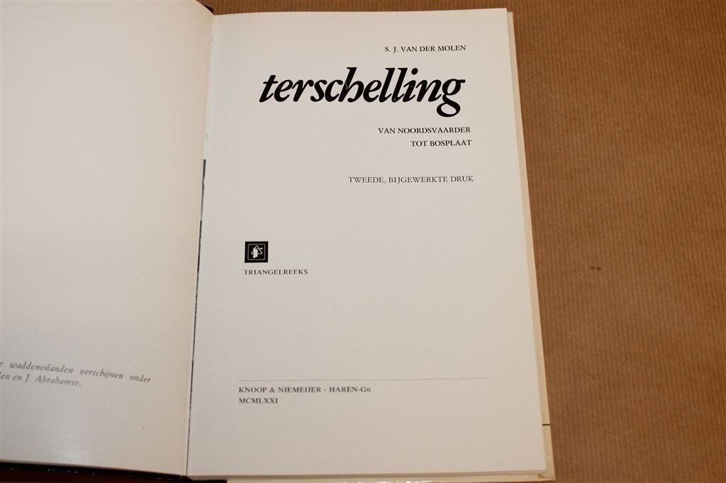 Terschelling — Eiland, Natuur & Geschiedenis, 1971, Boeken, Ophalen of Verzenden, Gelezen
