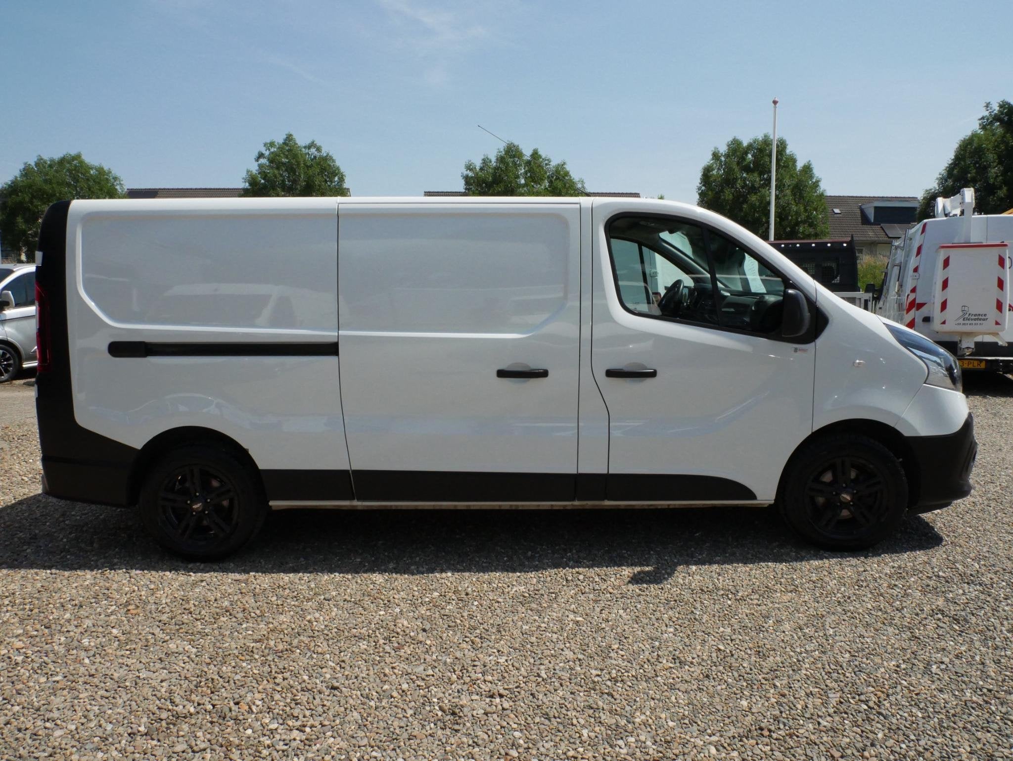 Renault Trafic 1.6dCi 125PK L2H1 Airco, Voorwielaandrijving, Gebruikt, Euro 6, 4 cilinders