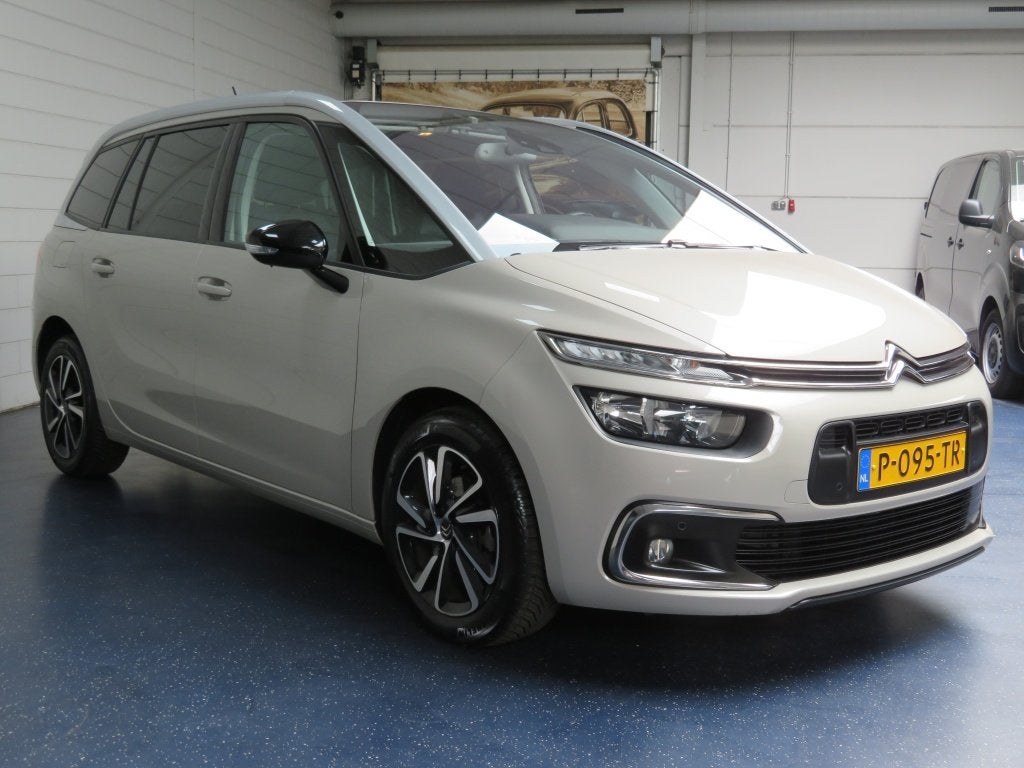 Citroën Grand C4 Spacetourer 1.2 PureTech Shine (bj 2022), Auto's, Voorwielaandrijving, Gebruikt, 1199 cc, 7 stoelen
