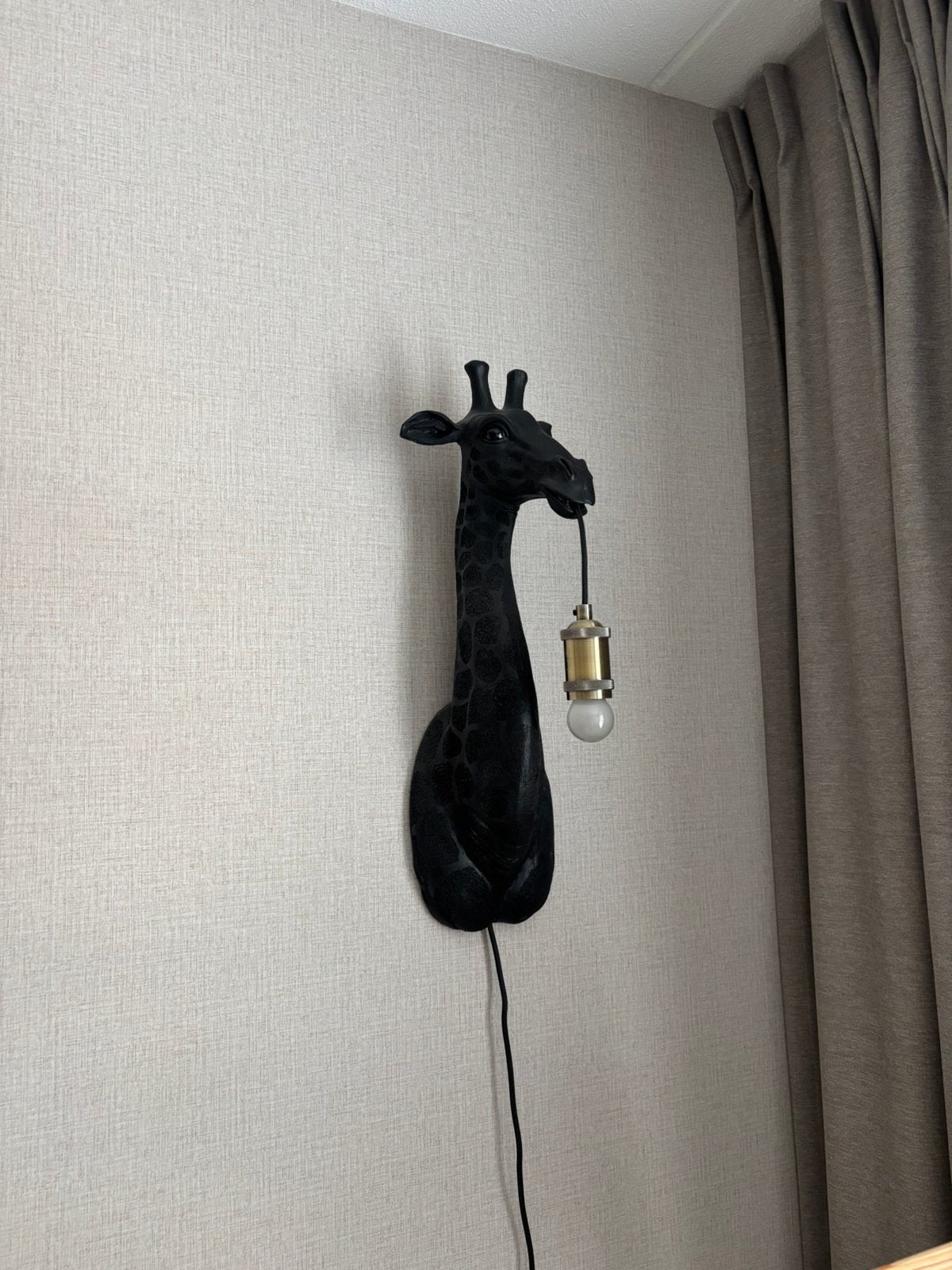 Light & Living Wandlamp Giraffe - Zwart - 20.5x19x61cm, Ophalen, Zo goed als nieuw