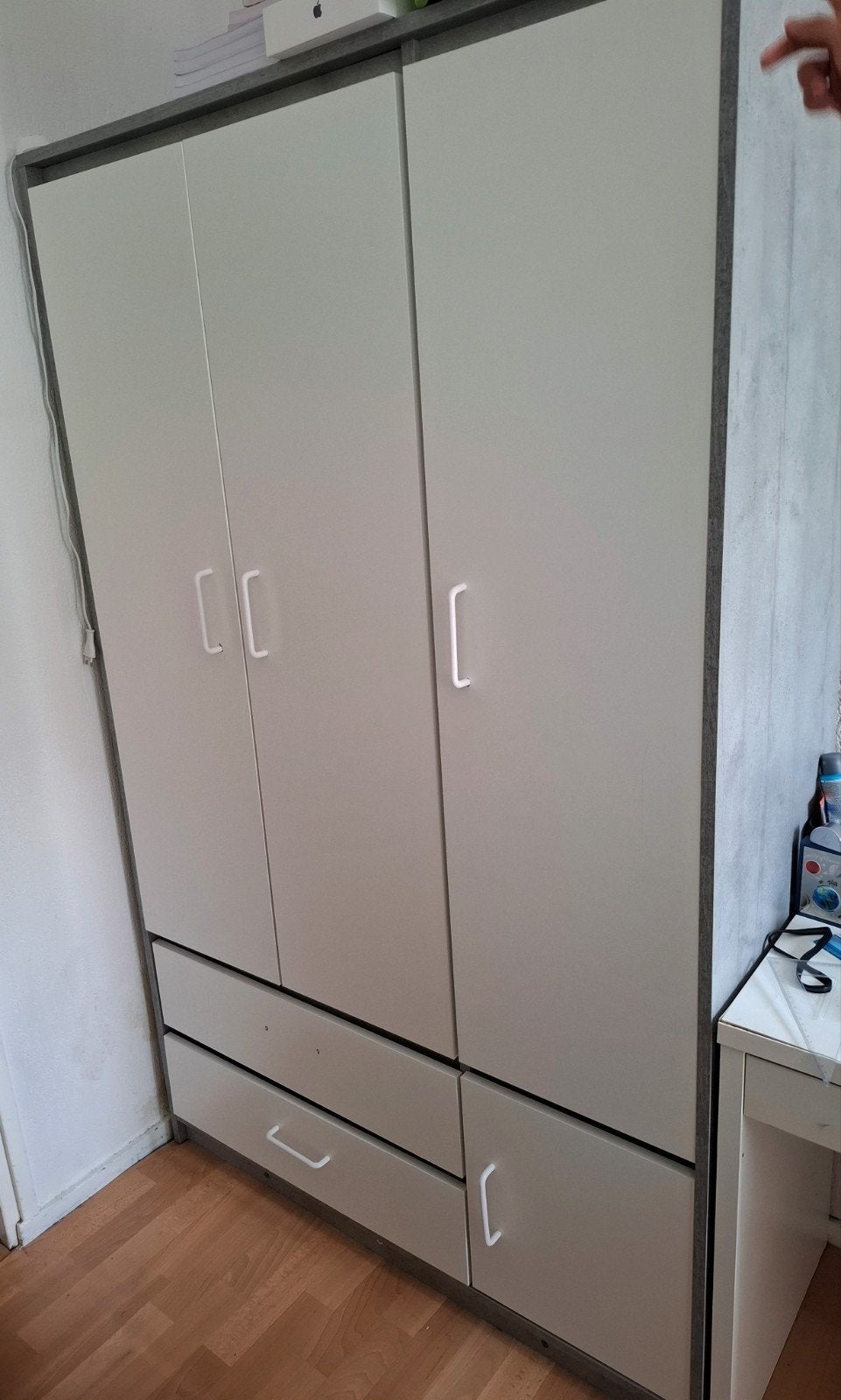 TEAB JYSK Kledingkast, Huis en Inrichting, Kasten | Kledingkasten, 100 tot 150 cm, Ophalen of Verzenden, Zo goed als nieuw, 150 tot 200 cm