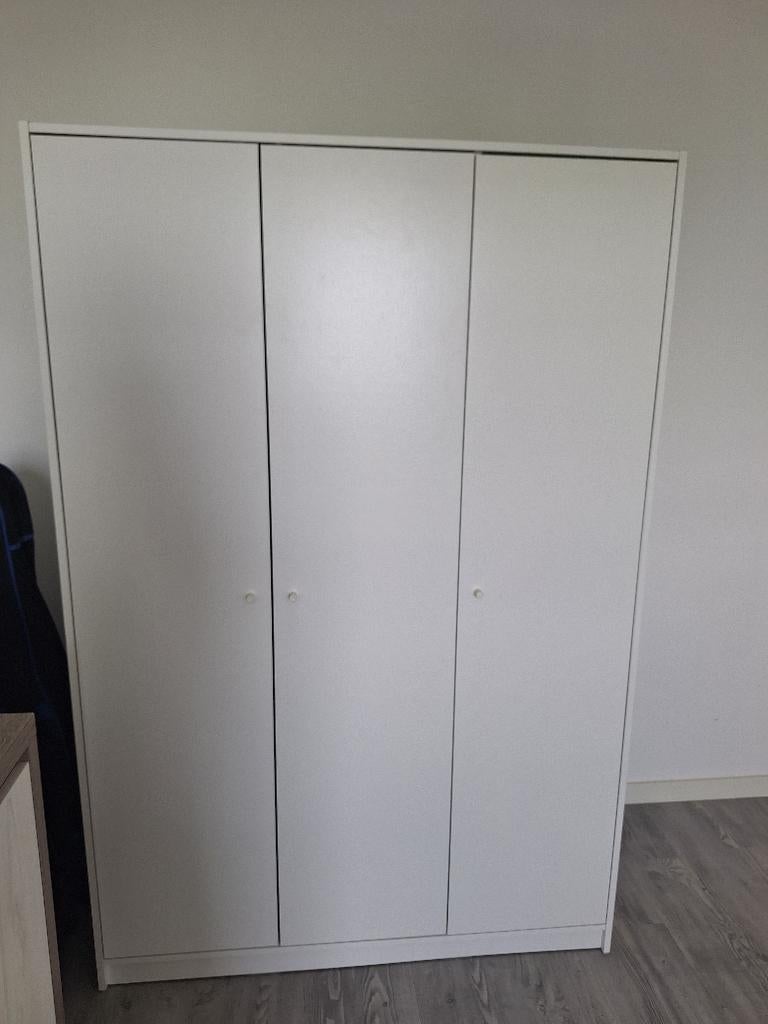 IKEA KLEPPSTAD kledingkast, Ophalen, Met deur(en), Gebruikt, 100 tot 150 cm