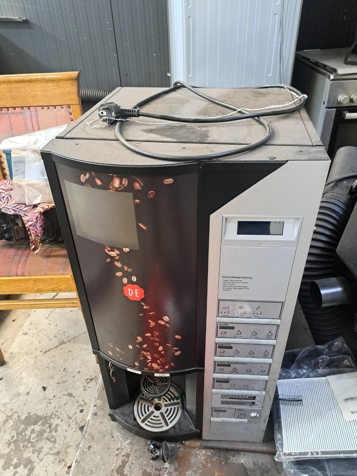 KOFFIE MACHINE D&E BONNEN KOFFIE (DEFECT), Ophalen