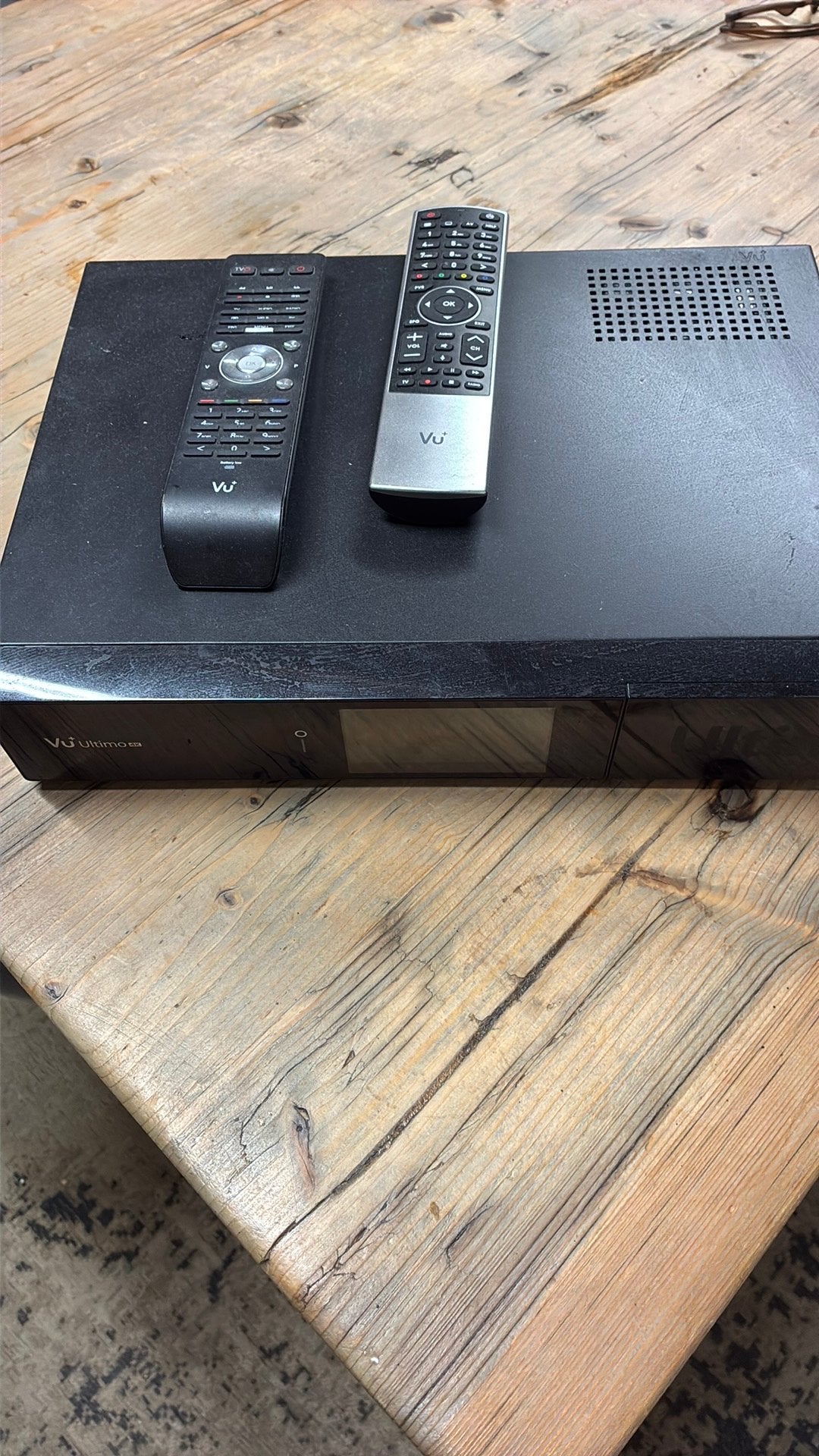 Vu ultimo 4k satelliet, Audio, Tv en Foto, Ophalen of Verzenden, Zo goed als nieuw, Overige merken