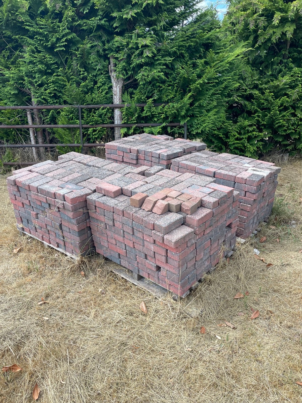 Gratis 4 pallets betonklinkers zelf afhalen, Ophalen, Gebruikt, Klinkers, 10 m² of meer