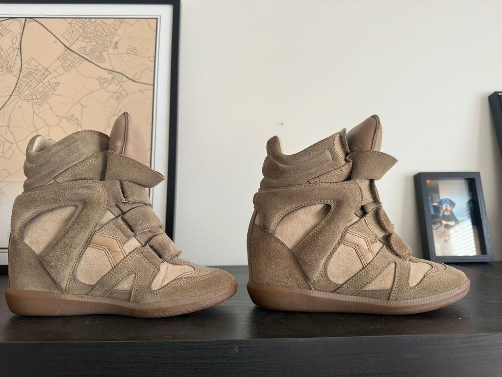 Isabel Marant Bekett sneakers met sleehak, Ophalen of Verzenden, Zo goed als nieuw, Beige, Sneakers of Gympen