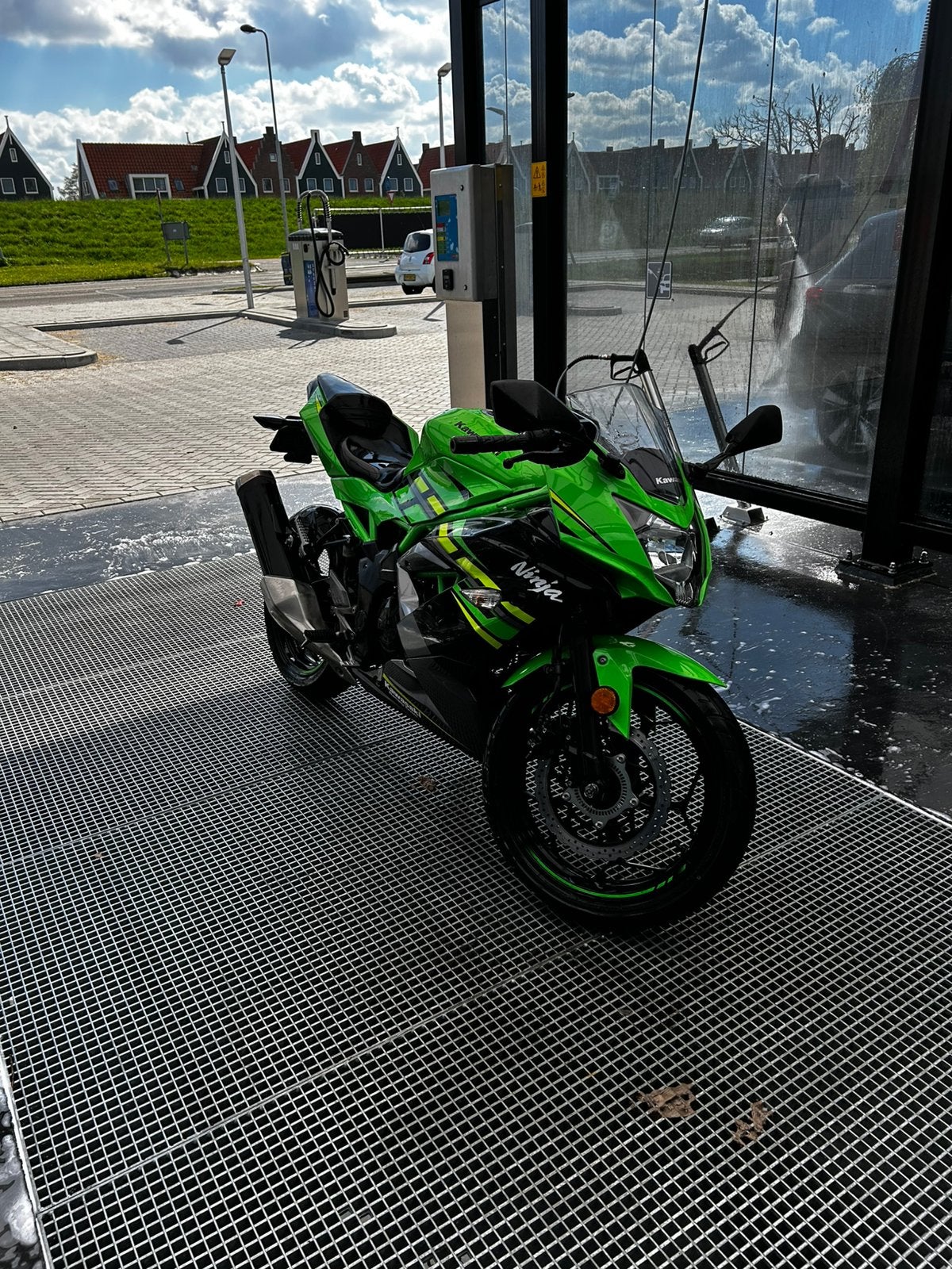 Kawasaki ninja 125 2020, Ophalen