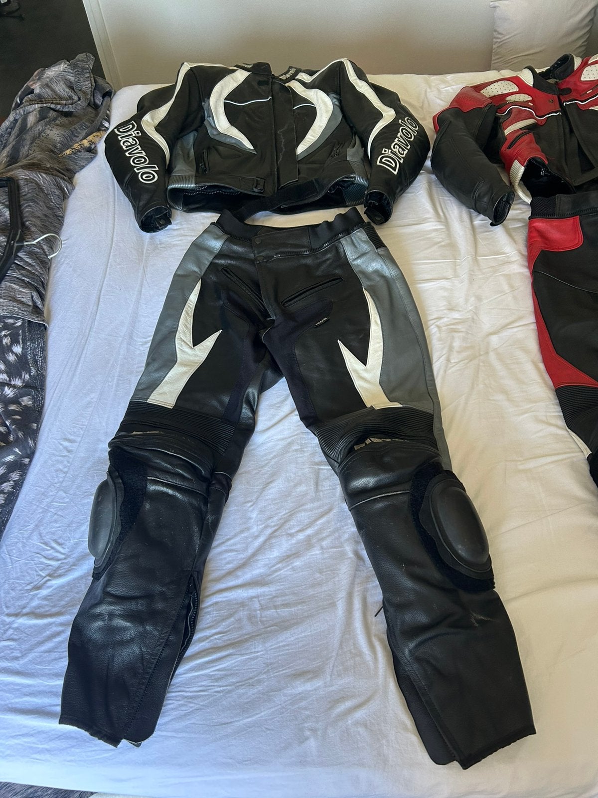 2 mooie leren motorpakken te koop, Motoren, Ophalen of Verzenden, Tweedehands, Handschoenen