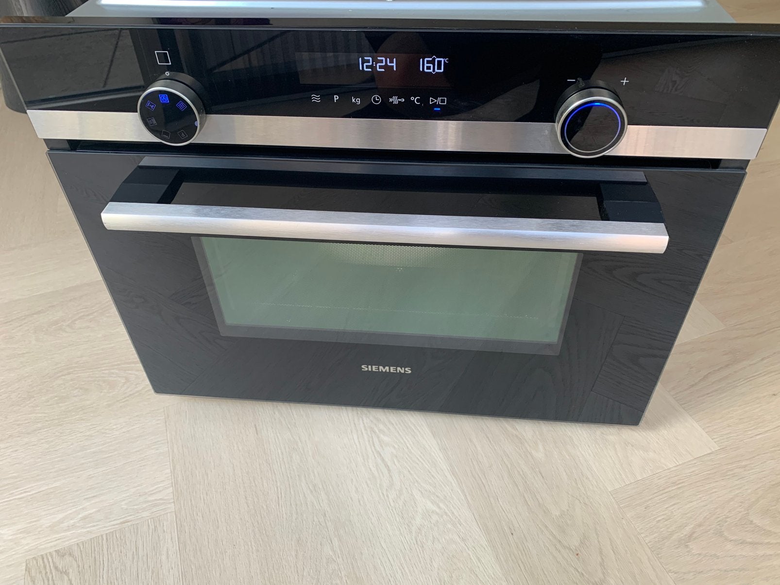 LUXE SIEMENS COMBI OVEN MAGNETRON EN GRILL 2 JAAR OUD!, Ophalen, Zo goed als nieuw, Oven met grill, Magnetronfunctie