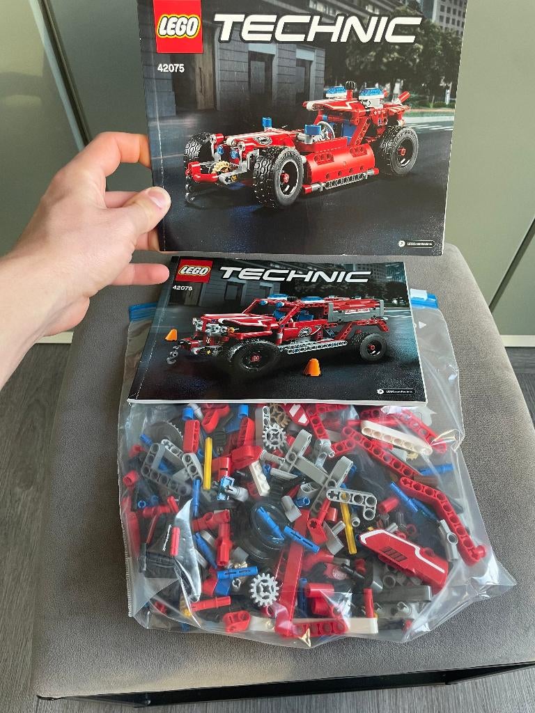 Lego Technic - 42075 - First responder, Ophalen of Verzenden, Zo goed als nieuw, Complete set, Lego