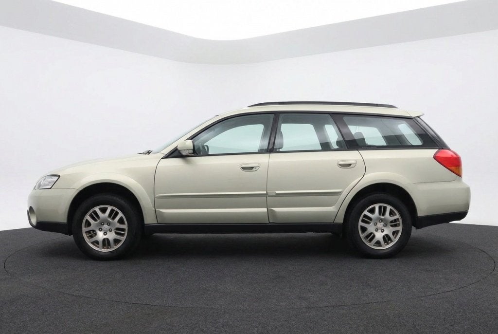 Subaru Outback 2.5i Trekhaak 4WD (bj 2006), Auto's, Subaru, Stof, 4 cilinders, Handgeschakeld, 750 kg