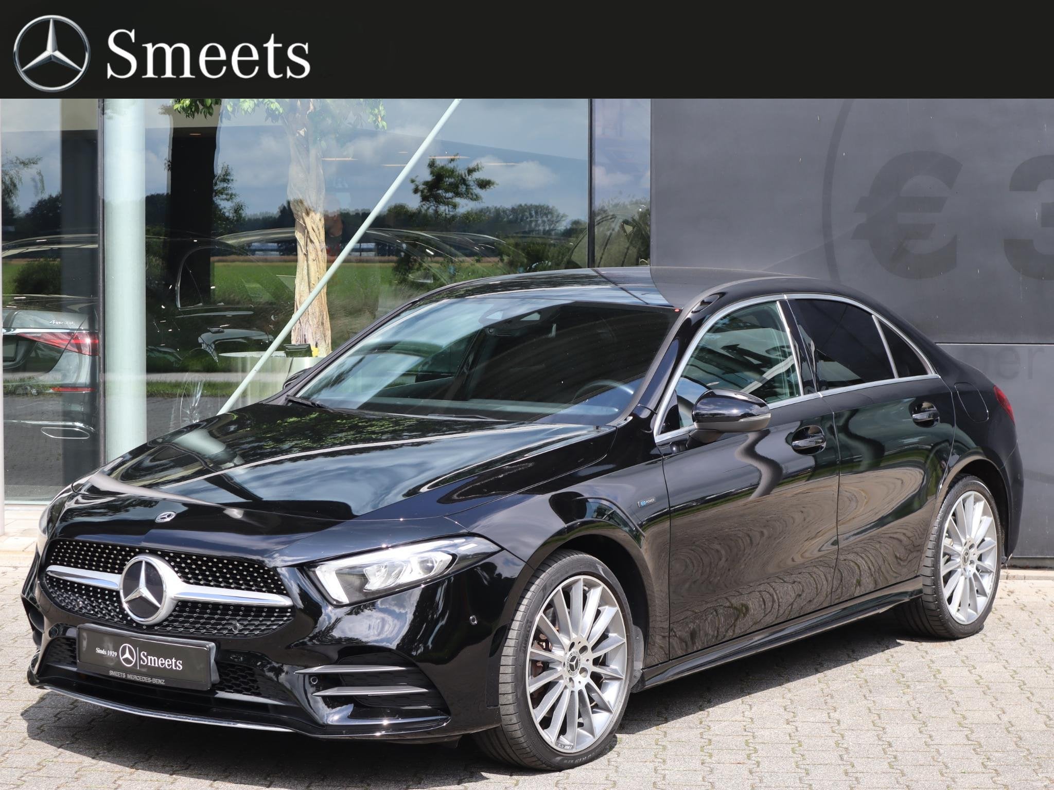Mercedes-Benz A-klasse 250 e AMG Line | HUD | Multispaak | L, Auto's, Mercedes-Benz, 12 maanden, Stof, Gebruikt, 4 cilinders