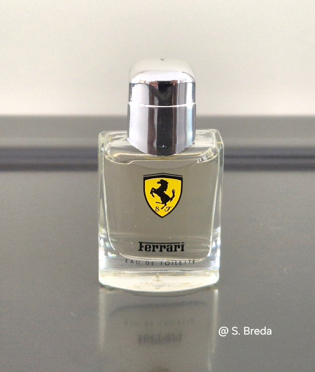 Ferrari - volle discontinued miniatuur, Ophalen of Verzenden, Zo goed als nieuw