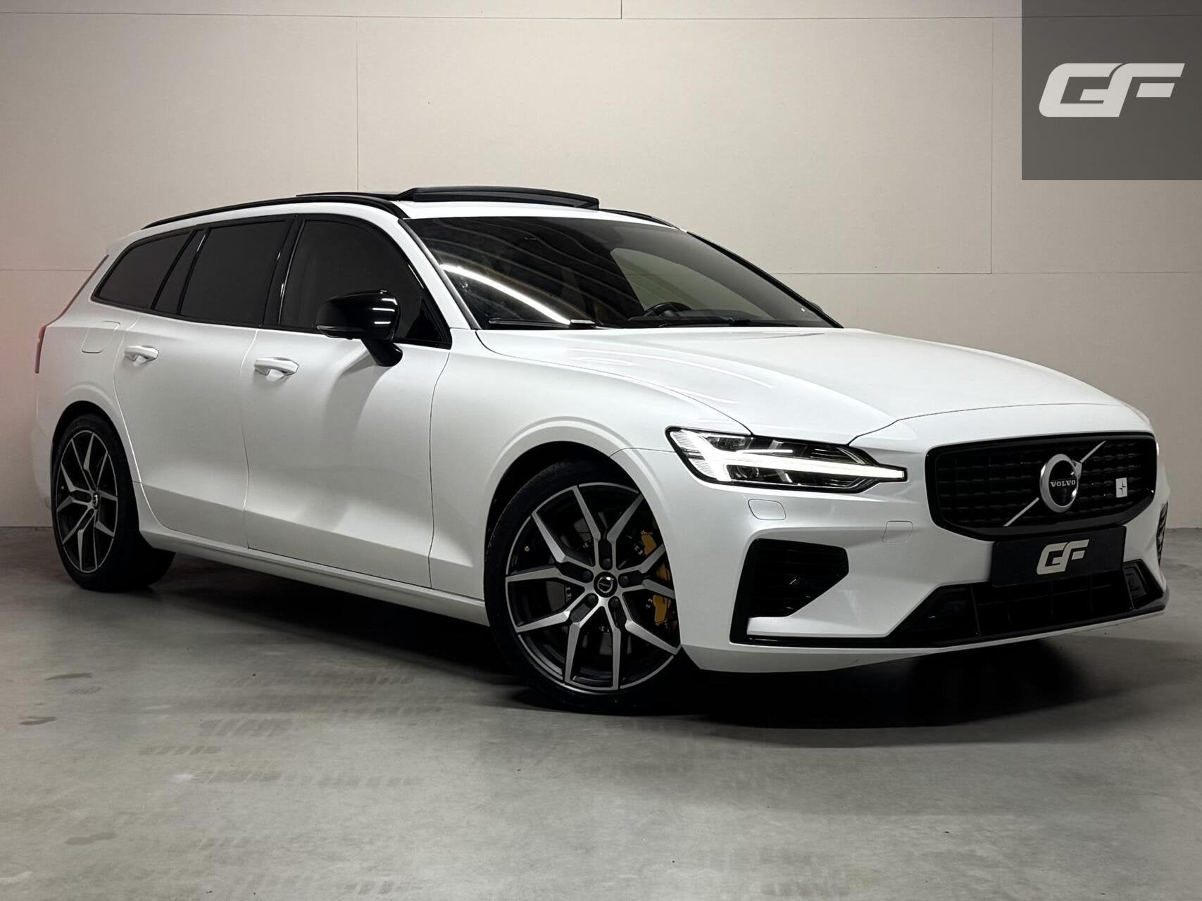Volvo V60 2.0 T8 Twin Engine AWD Polestar Engineered Pano B&, Auto's, Volvo, Automaat, Gebruikt, Zwart, Leder en Stof