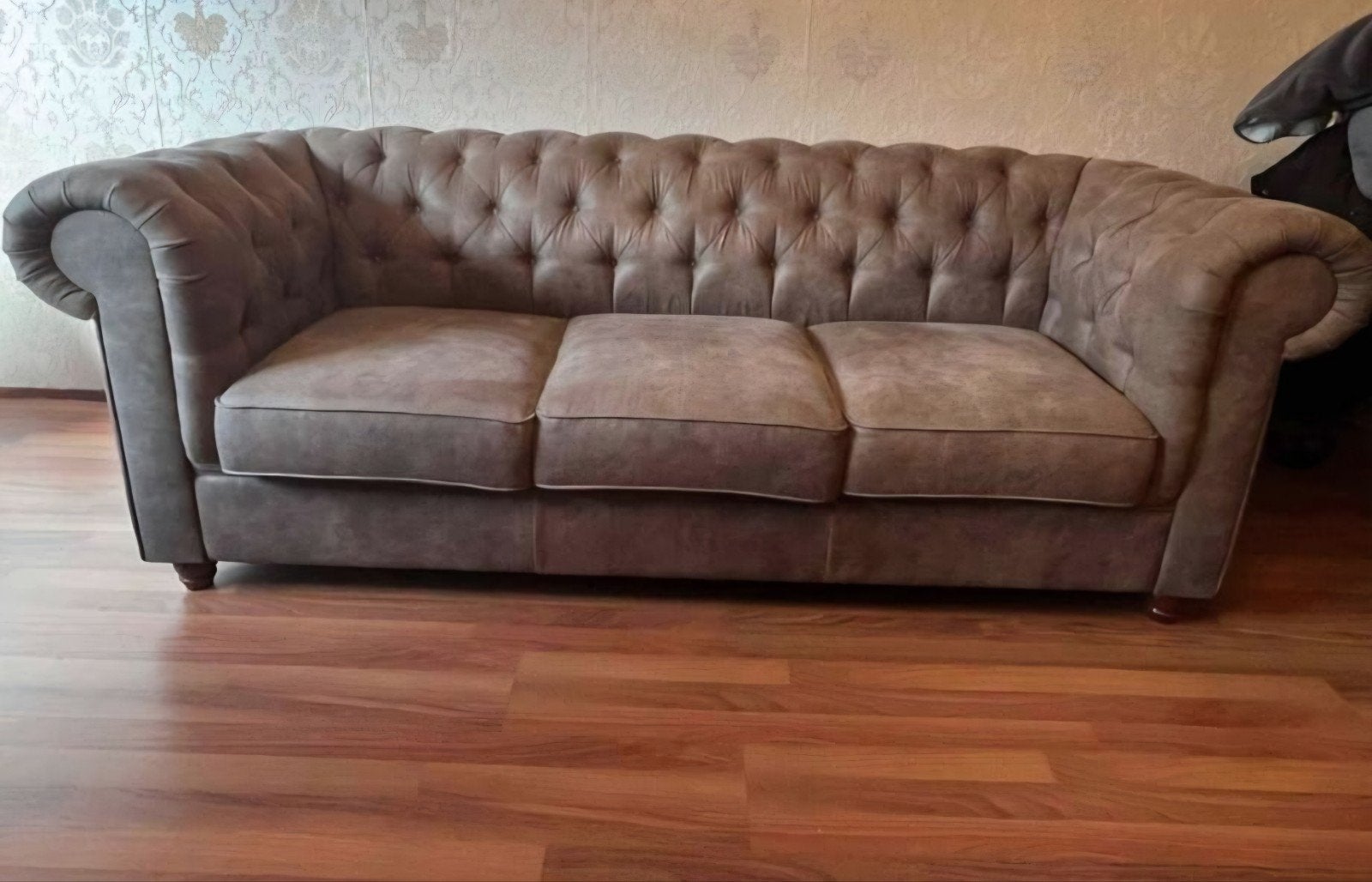 Chesterfield bankstel: 3-zits en 2-zits bank, Ophalen, Driepersoons, 75 tot 100 cm, Zo goed als nieuw