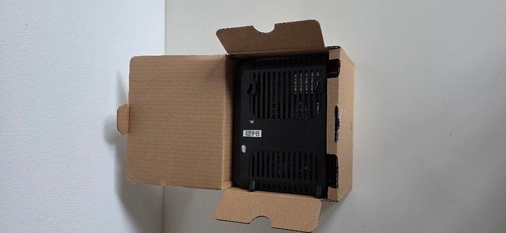 Cisco EPC3928 EuroDOCSIS 3.0 switch modemrouter compleet, Ophalen of Verzenden, Zo goed als nieuw, Router met modem, Cisco