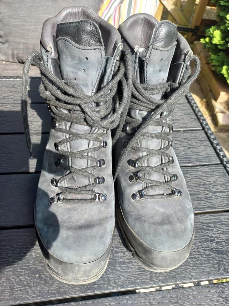 Meindl Island pro, wandelschoenen,kisten maat 45,5m, Ophalen of Verzenden, Zo goed als nieuw, Schoenen