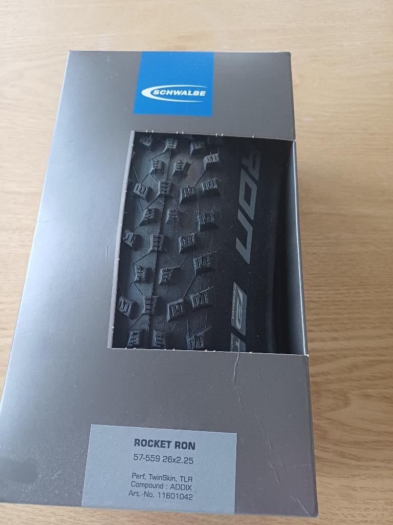 Schwalbe rocket Ron 57-559 26x2.25, Fietsen en Brommers, Ophalen, Band, Schwalbe, Nieuw