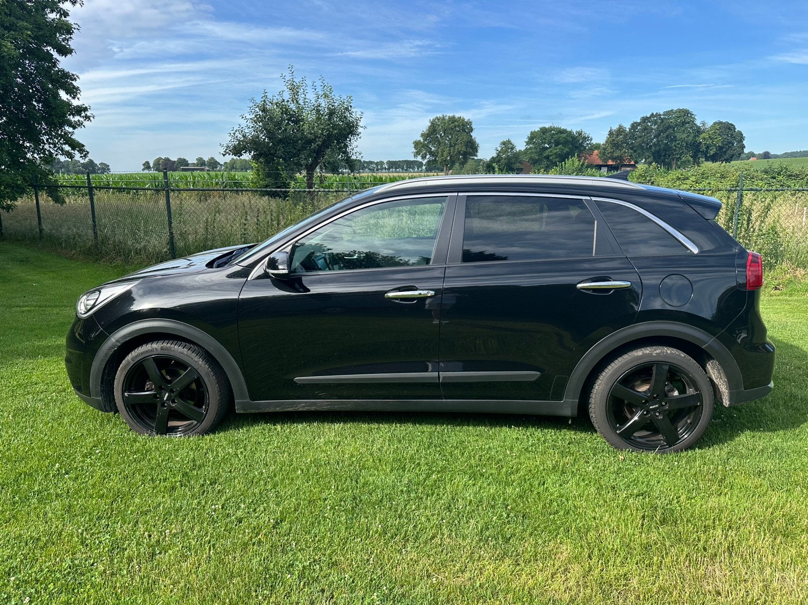 Kia Niro 1.6 GDi Hybrid 141pk Dct6 2017 Zwart, Auto's, Kia, 1580 cc, Zwart, Origineel Nederlands, 26 km/l