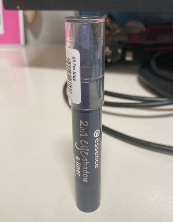 Essence blue eyeshadow & liner 2 in 1, Ogen, Blauw, Nieuw, Ophalen of Verzenden