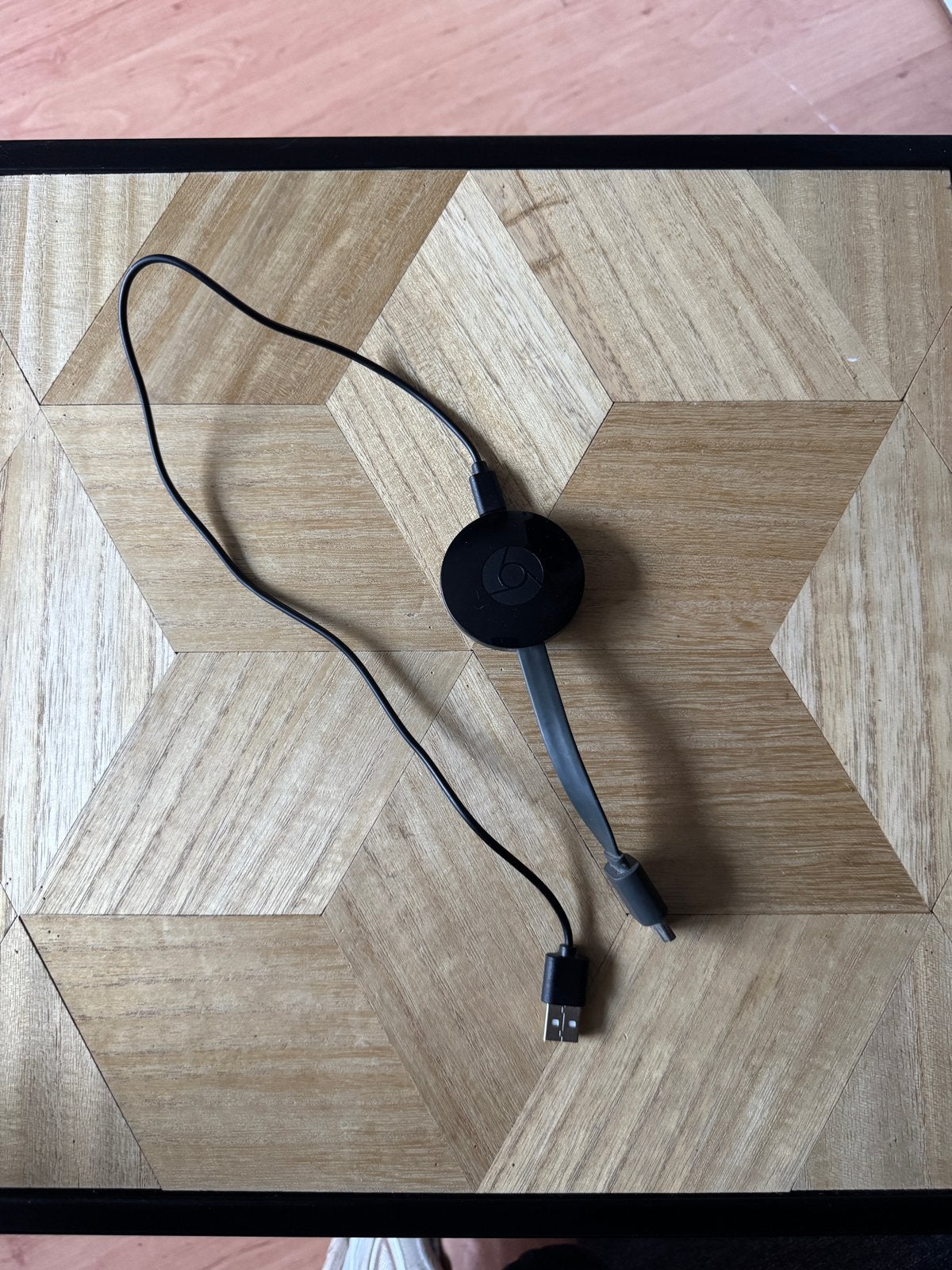 Google Chromecast 2e generatie, Ophalen of Verzenden, Zo goed als nieuw, HDMI, Zonder harde schijf