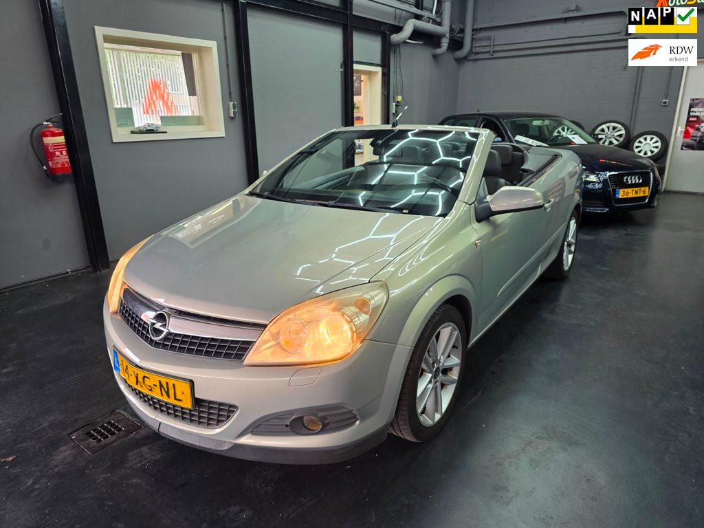 Opel Astra TwinTop 1.8 Cosmo, Auto's, Stof, Gebruikt, Zwart, 4 cilinders