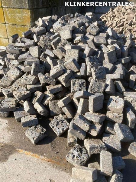 160m2 antraciet natuursteen 20x20x8cm basalttegels koperslak, Bij dit gebruikte product niet te achterhalen, Gebruikt, Bij dit gebruikte product niet te achterhalen