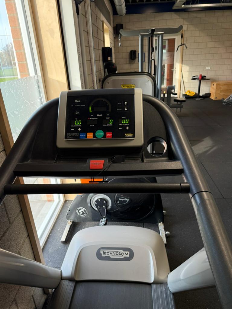 Technogym loopband Jog, Sport en Fitness, Fitnessmaterialen, Ophalen, Gebruikt, Overige typen