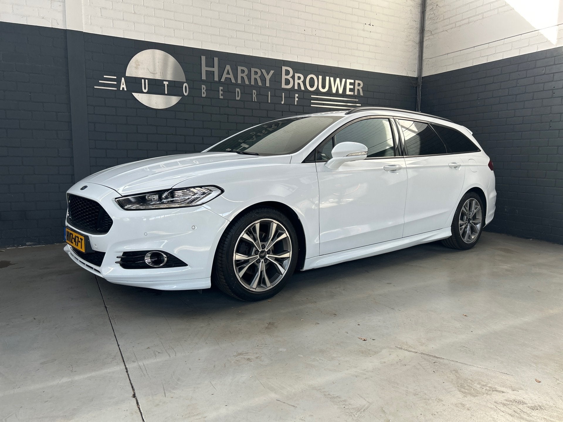 Ford Mondeo Wagon 1.5 ST-Line. zeer vol in de opties, nieuwe, Voorwielaandrijving, 4 cilinders, Wit, Handgeschakeld