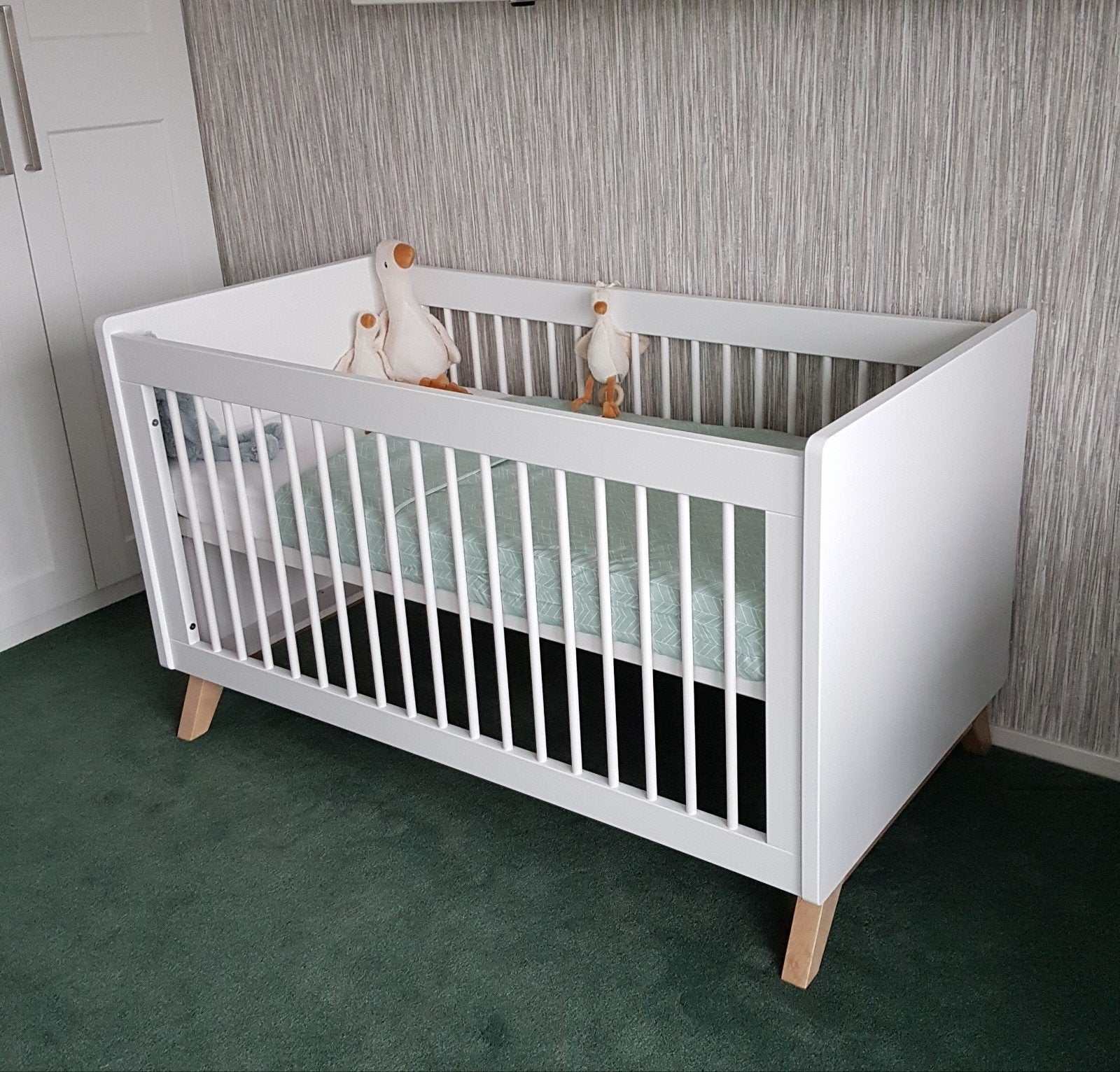 Bopita Lynn Babybed Wit met Peuterzijde + Matras + Boxkleed, Kinderen en Baby's, Babywiegjes en Ledikanten, Ophalen, Zo goed als nieuw
