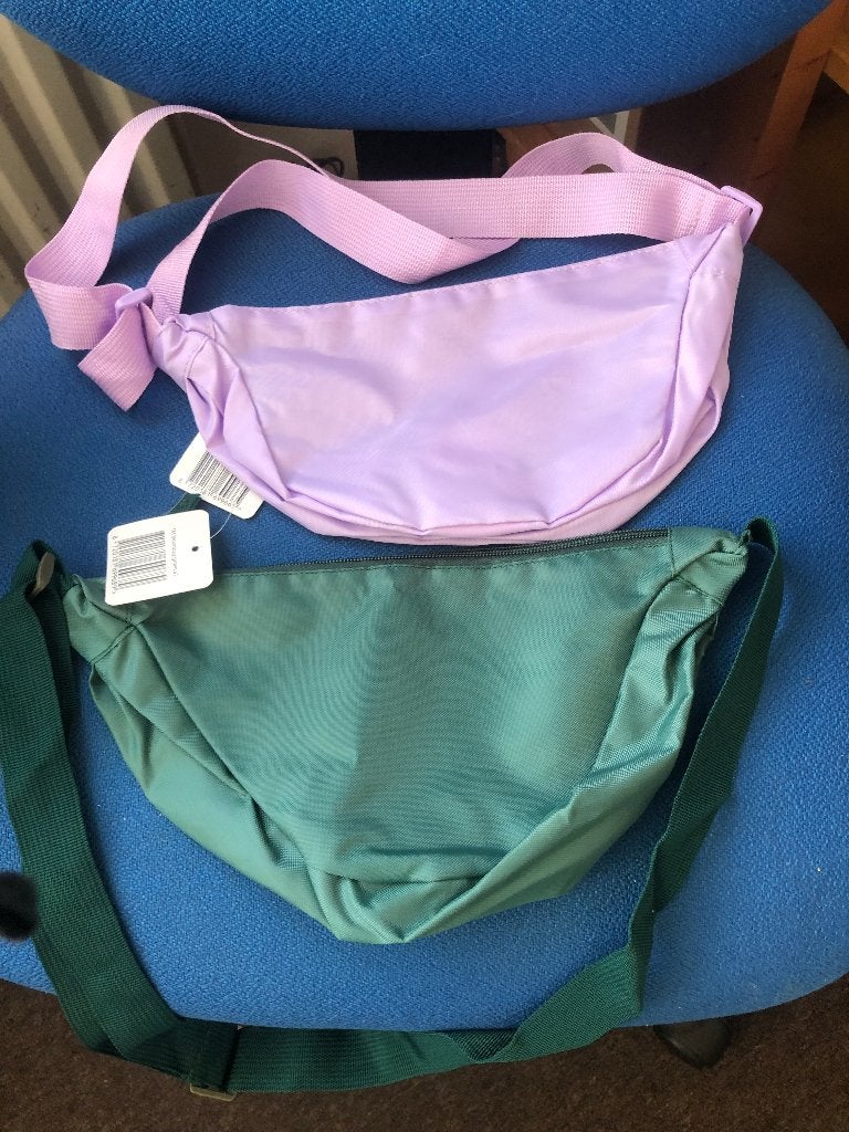 drie stuks nieuwe schouder tasjes met rits 4 euro per stuk, Ophalen of Verzenden, Nieuw, Schoudertasje