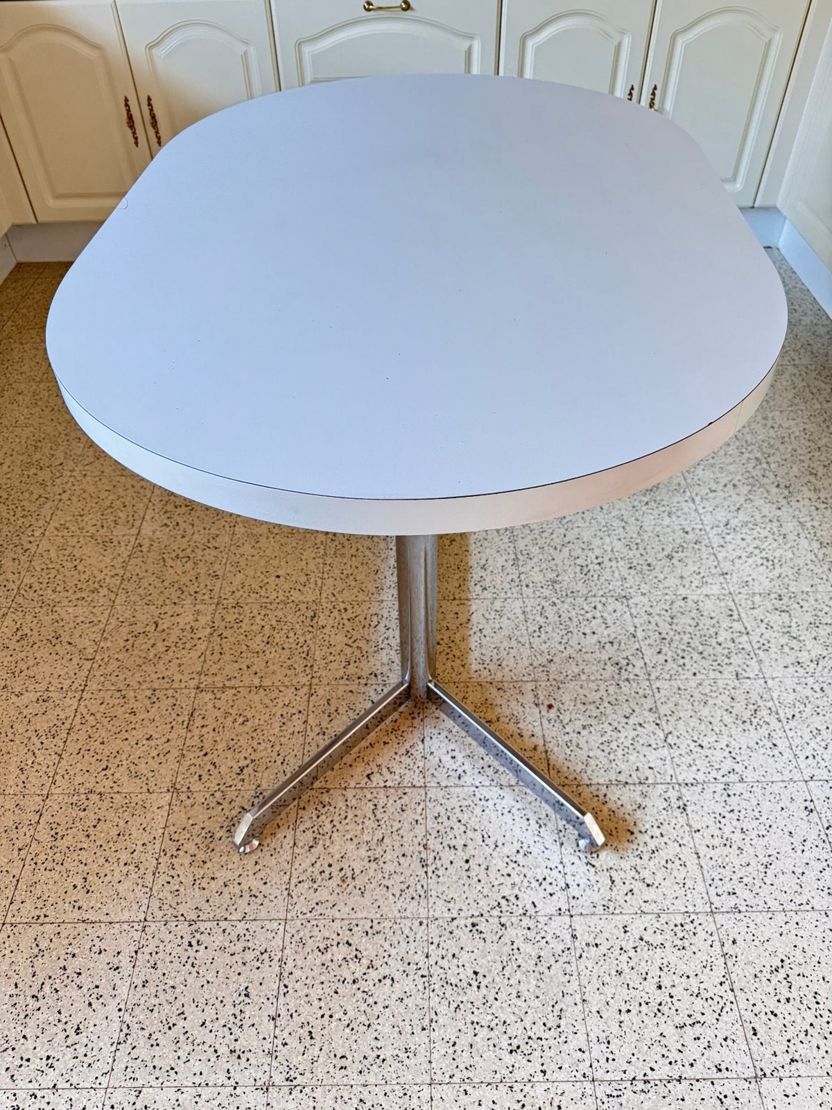 Keukentafel ovaal, Ophalen, Gebruikt