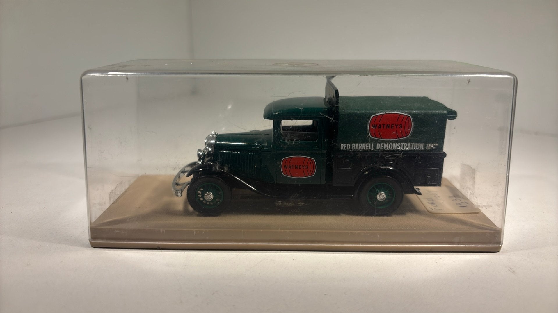 Ford pick up 1932 solido 1.43, Auto, Solido, Ophalen of Verzenden, A