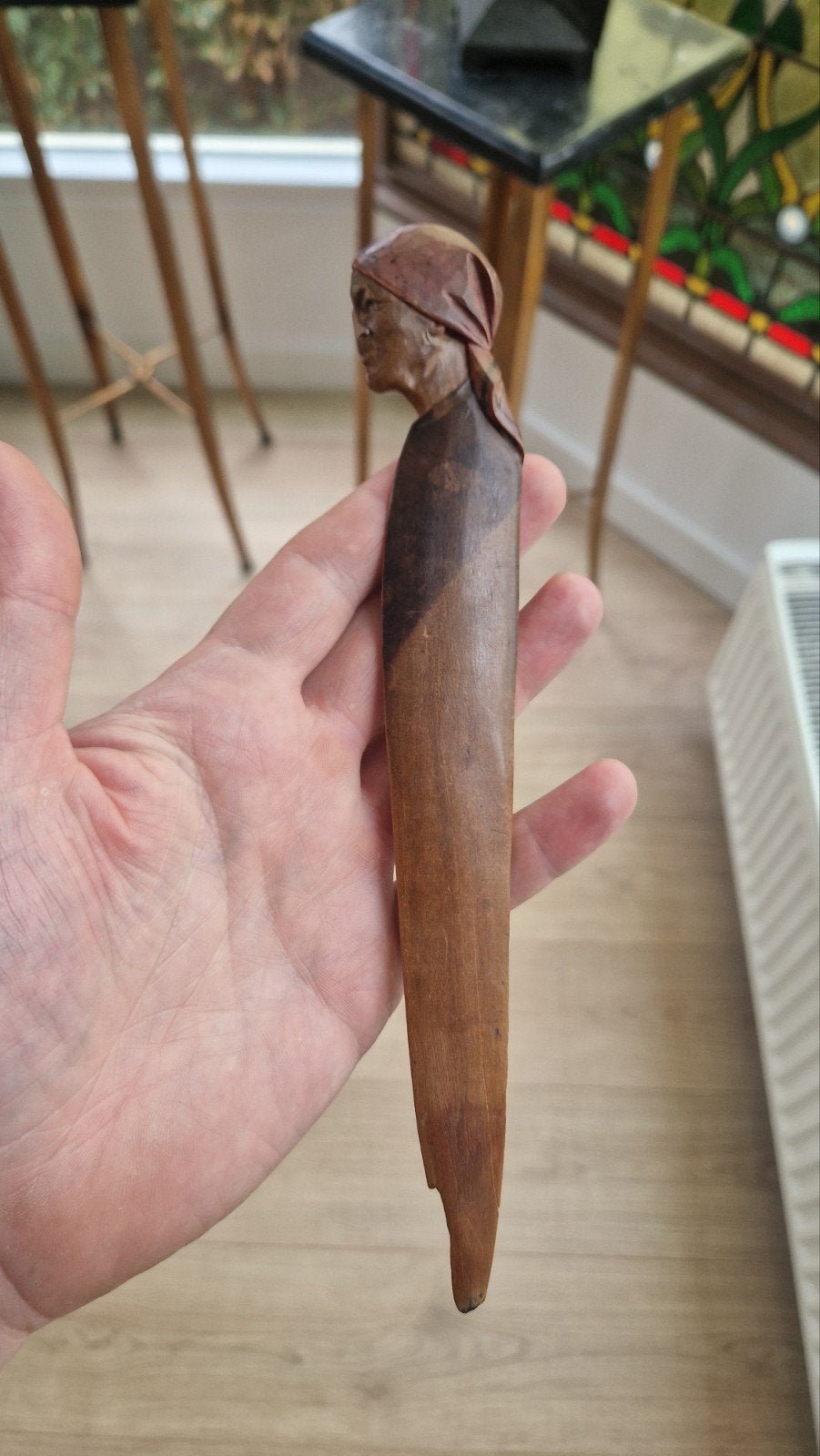 zwarte woud briefopener, Ophalen