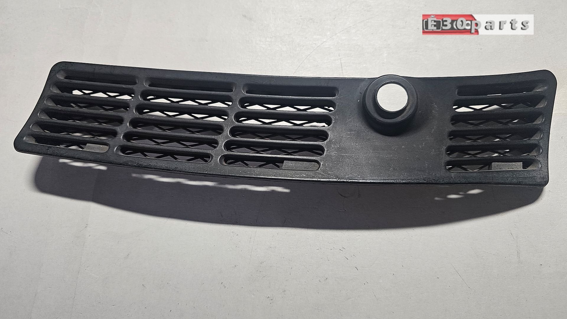 Rooster parafan links met gat BMW 3 serie E30 51131904571 19, Gebruikt, -, Ophalen of Verzenden, -