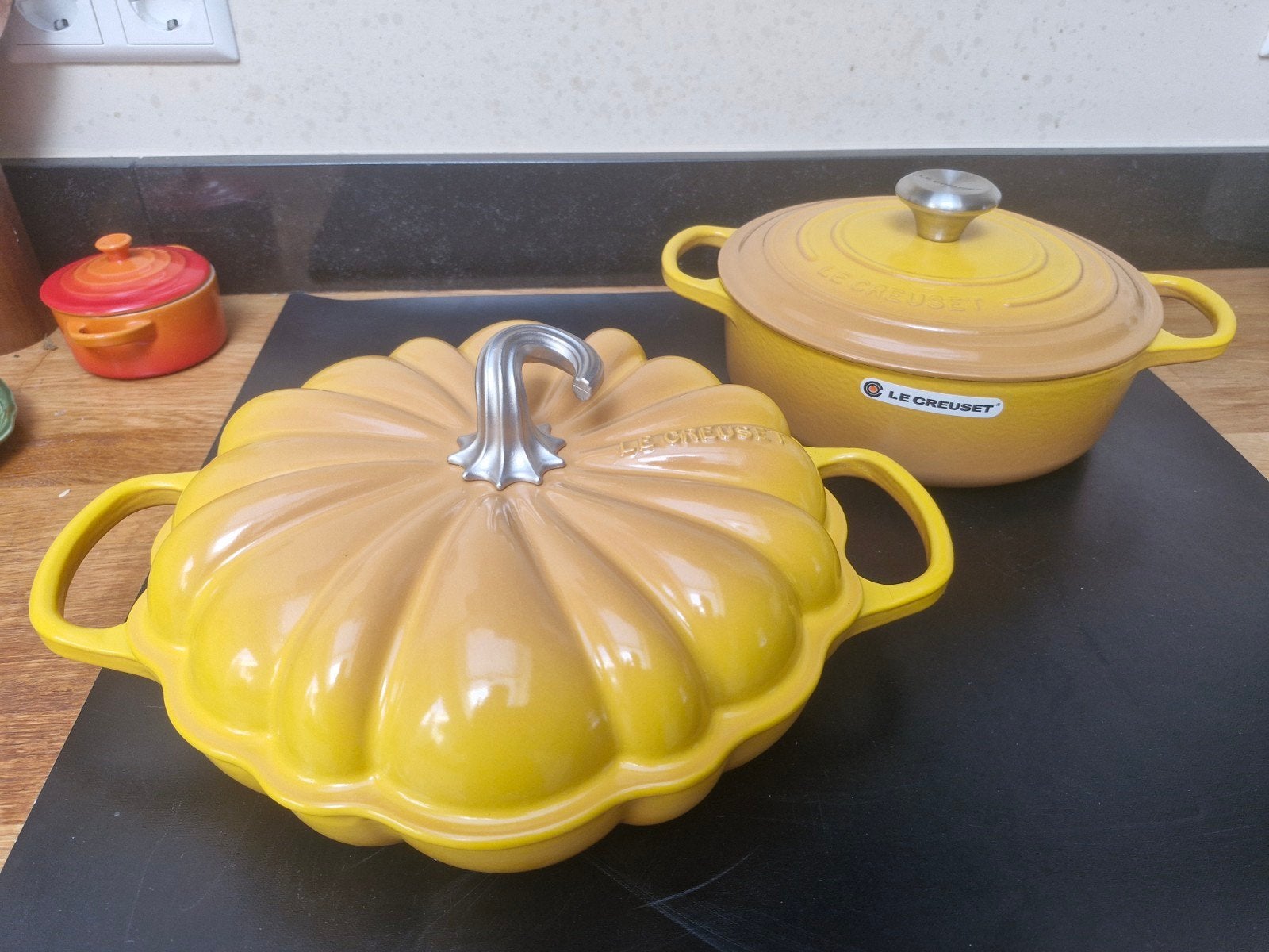Le Creuset Pompoen 28cm 'Nectar', Ophalen of Verzenden, Nieuw, Gietijzer