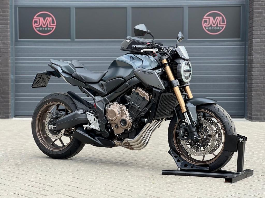 Honda CB 650 R ABS TC *SHOWROOMSTAAT* cb650 cb650r bj.2023, Motoren, HONDA, 4 cilinders, 649 cc, Bedrijf