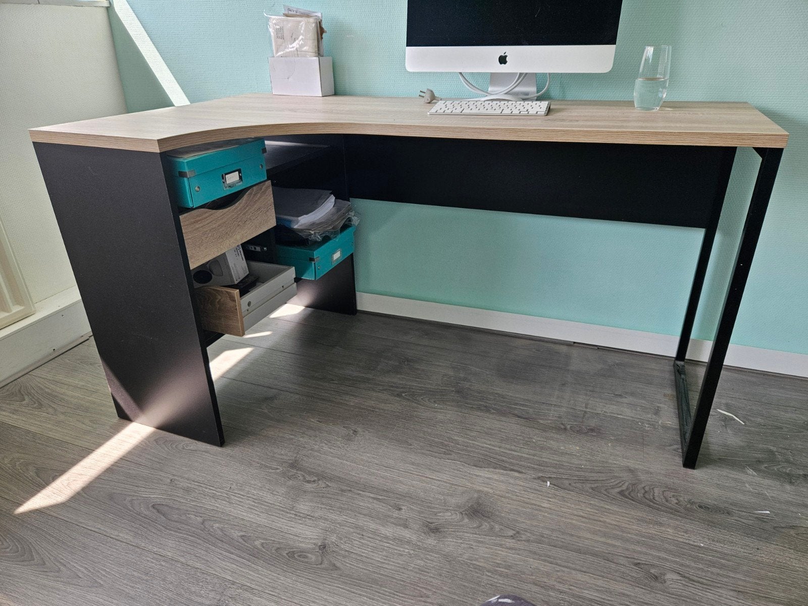 Bureau met 2 lades, Huis en Inrichting, Bureaus, Ophalen, Zo goed als nieuw
