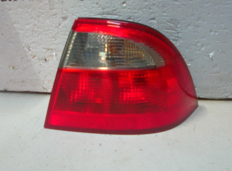 Achterlicht Rechts buitenzijde Saab 9-5 (YS3E) 2003 4142203, Auto-onderdelen, Verlichting, Saab-de-info@saabgroup.com, Gebruikt