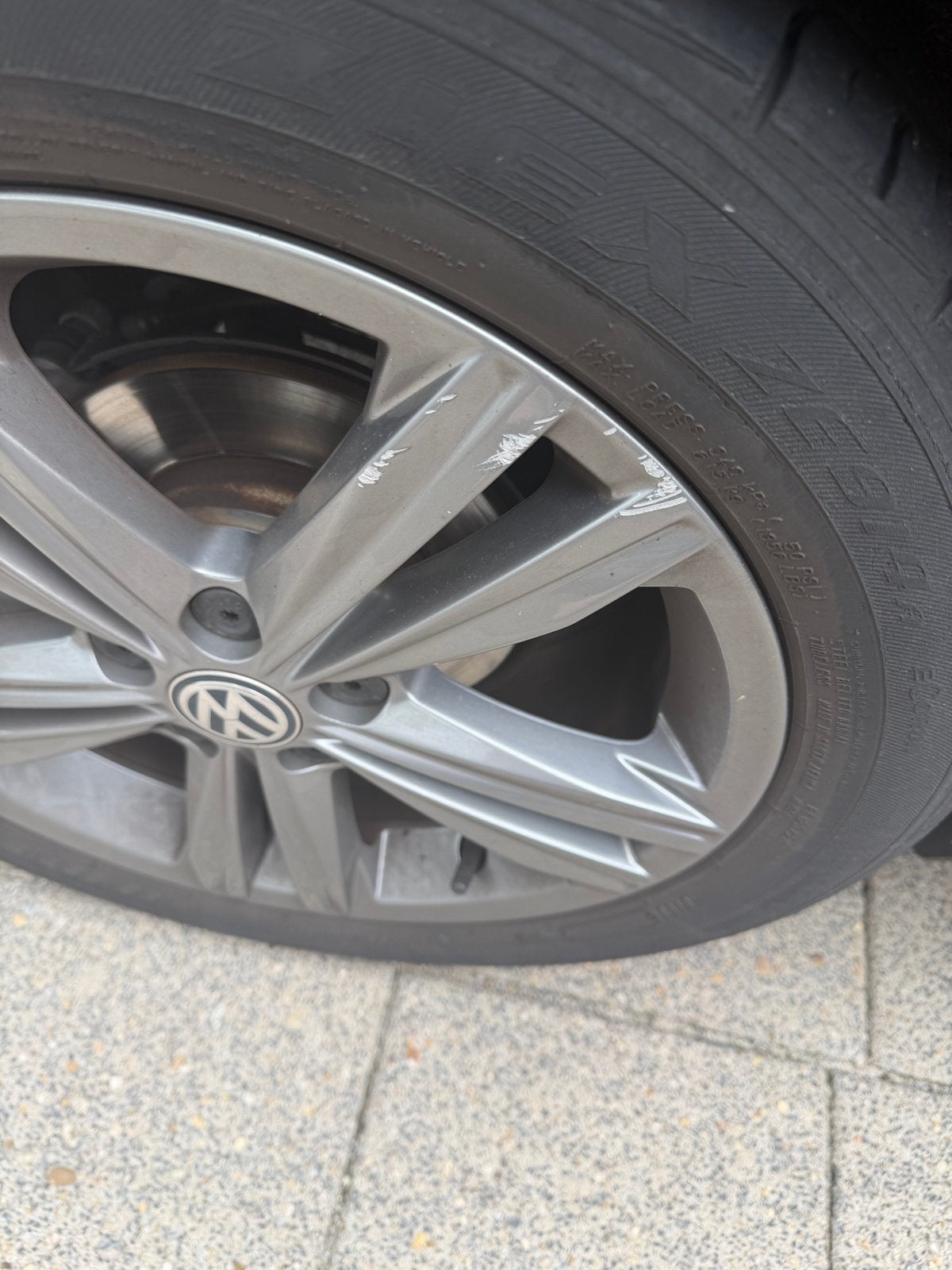 Originele VW Polo velgen met Bridgestone banden 195/55/16, Auto-onderdelen, Banden en Velgen, Gebruikt, 16 inch, Banden en Velgen