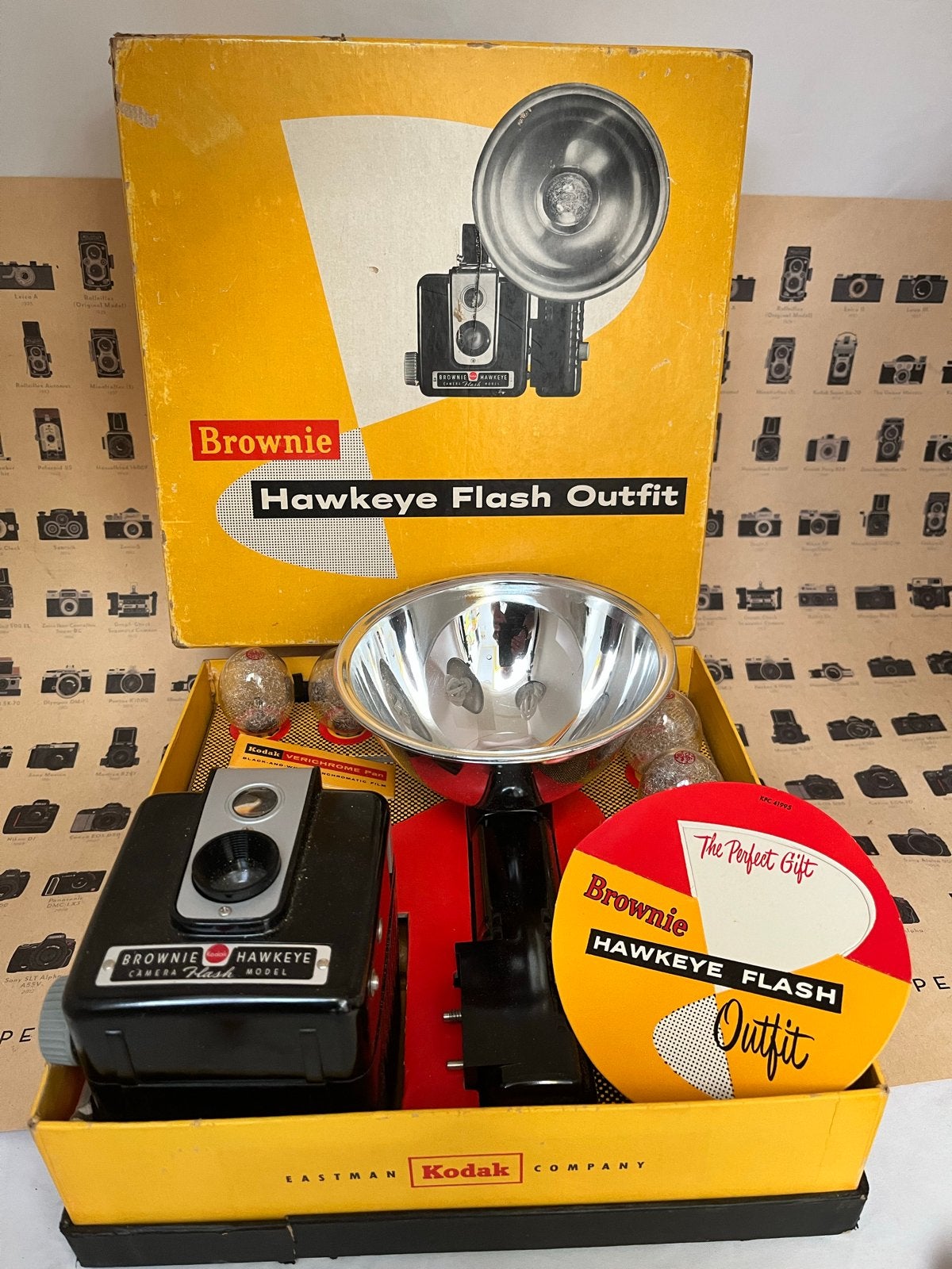 Vintage Kodak Brownie Hawkeye Flash Outfit - Compleet, Ophalen of Verzenden, Zo goed als nieuw, Compact, Kodak