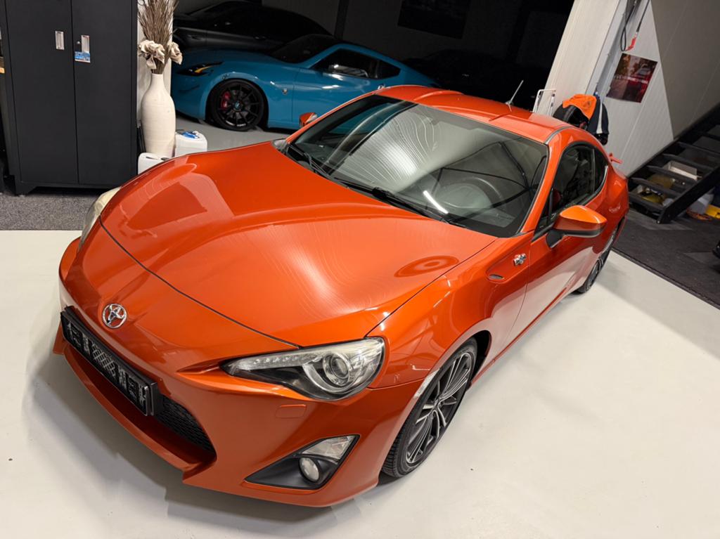 Toyota GT86 2.0 200PK Handbak Invidia Zeer netjes | Historie, Auto's, Toyota, Euro 5, Achterwielaandrijving, Zwart, Alcantara