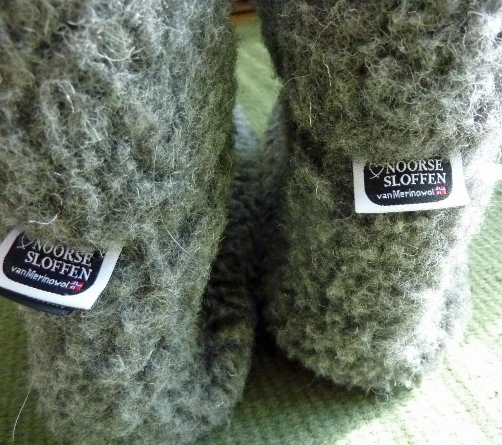 Wollen Noorse pantoffels (Merino-wol), Kleding | Dames, Ophalen of Verzenden, Nieuw, Grijs, Pantoffels of Sloffen
