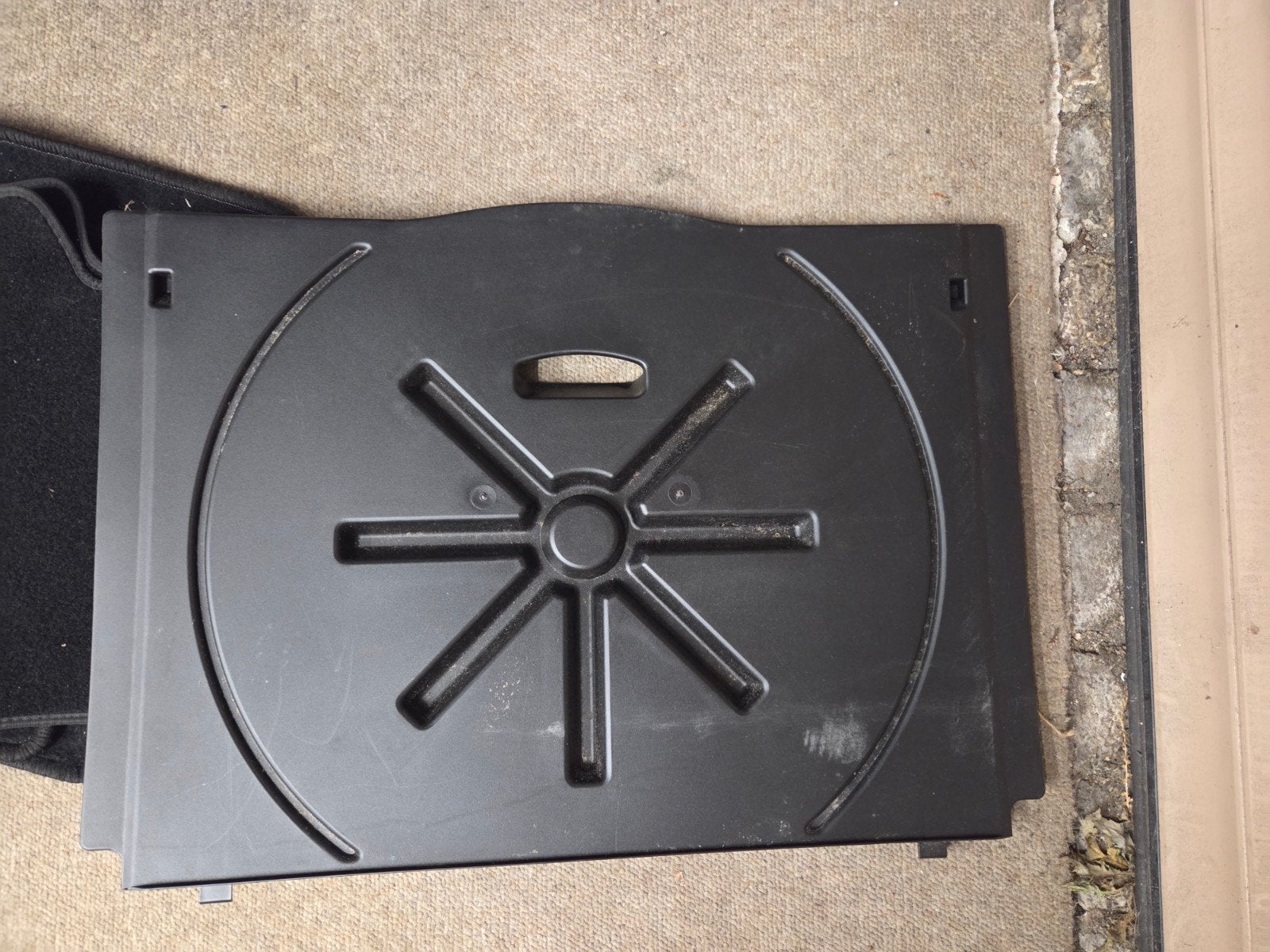 Afdekplaat kofferbak reservewielbak C1 107 Aygo, Auto-onderdelen, Gebruikt, Ophalen of Verzenden, Achter, Achterklep