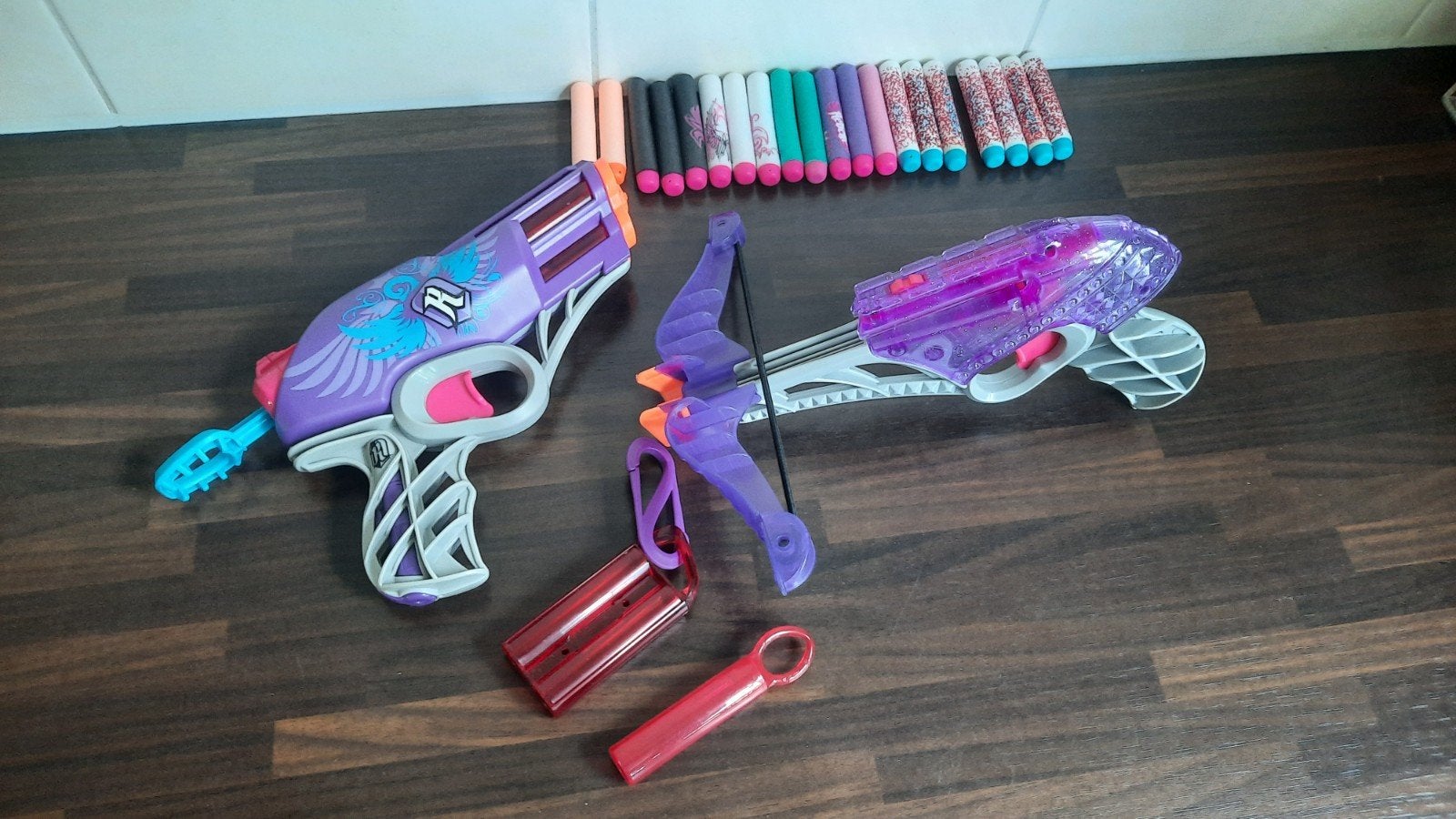 Nerf rebelle blaster en pijl met code rood decorder, Ophalen of Verzenden, Zo goed als nieuw