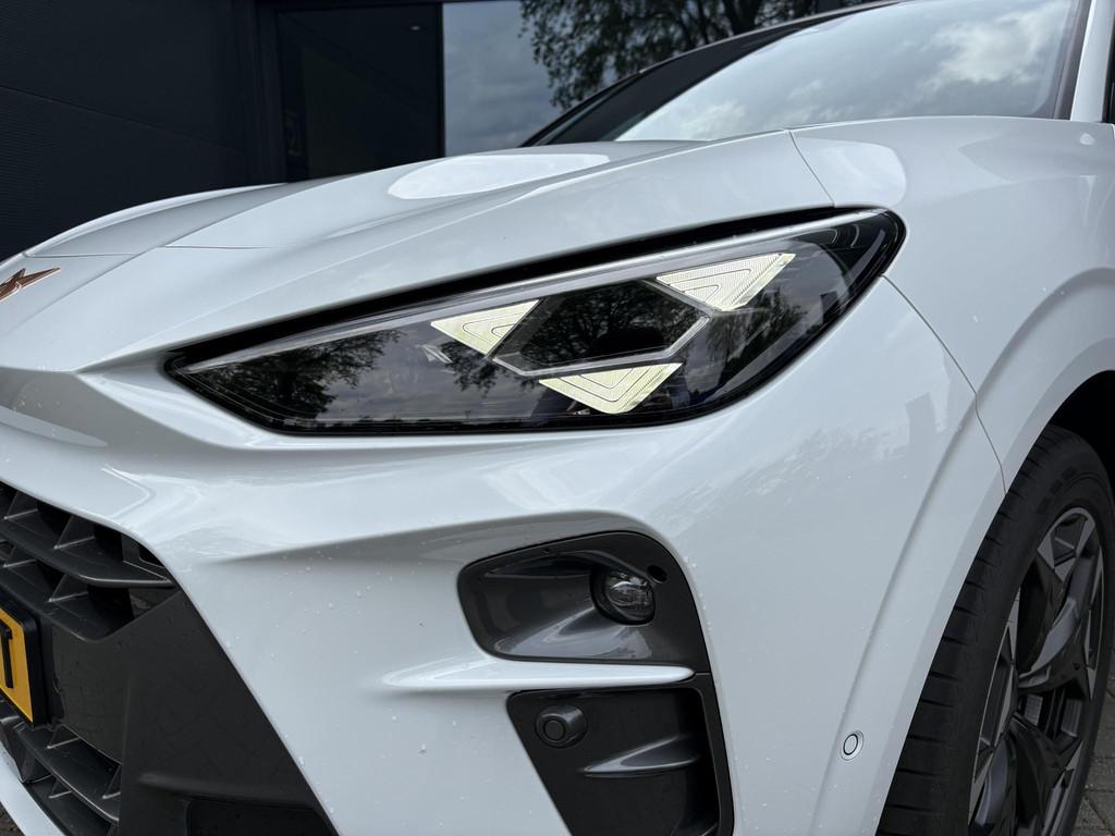 CUPRA Terramar 1.5 TSI e-Hybrid Business 204 PK | 360 Graden, Auto's, 12 maanden, 1798 kg, 4 cilinders, Alcantara
