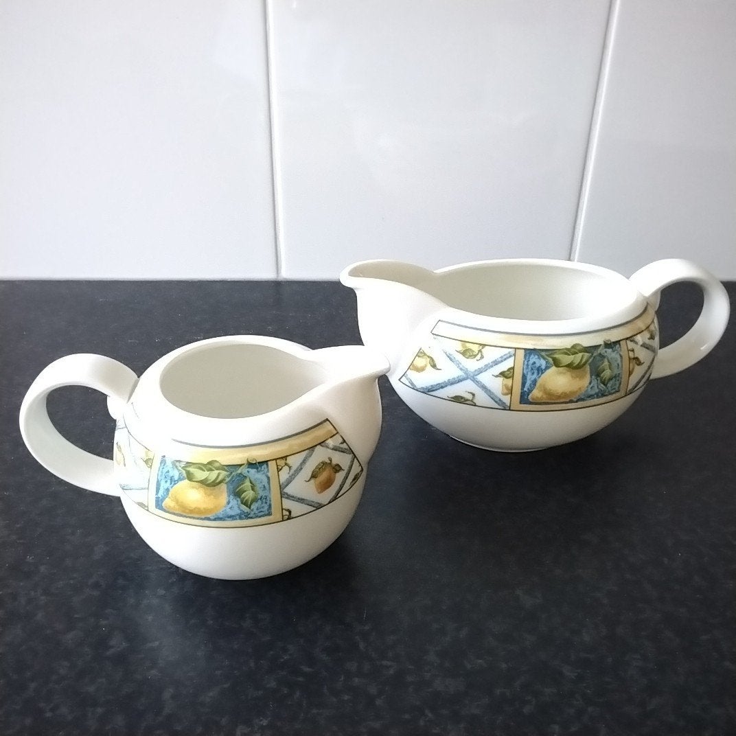 royal doulton lemon trellis  sauskom en melkkannetje, Overige typen, Ophalen of Verzenden, Zo goed als nieuw, Overige stijlen