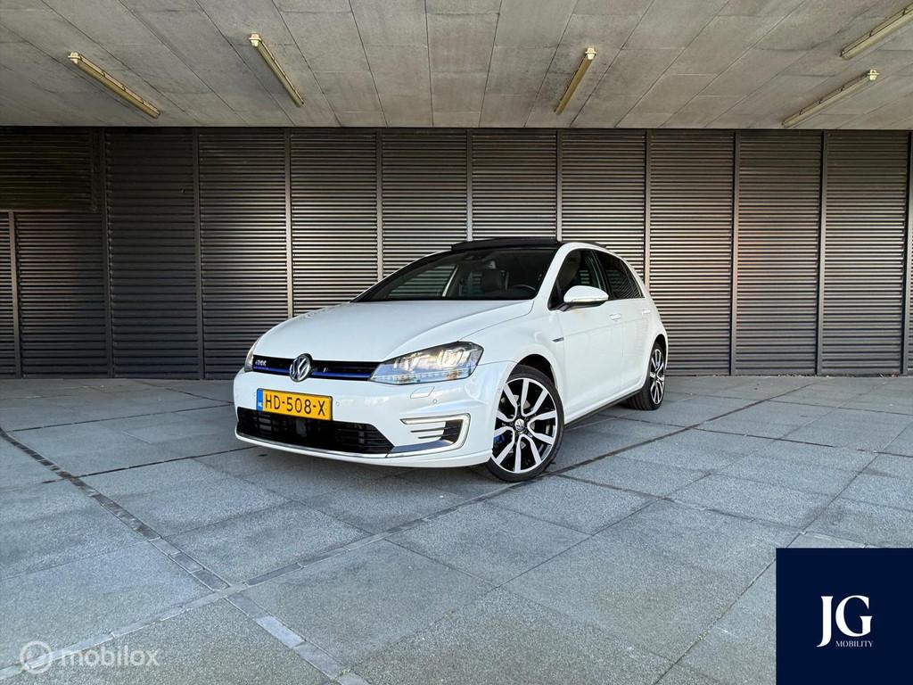 Volkswagen Golf 1.4 TSI GTE, Auto's, Volkswagen, Gebruikt, 4 cilinders, Wit, 1499 kg
