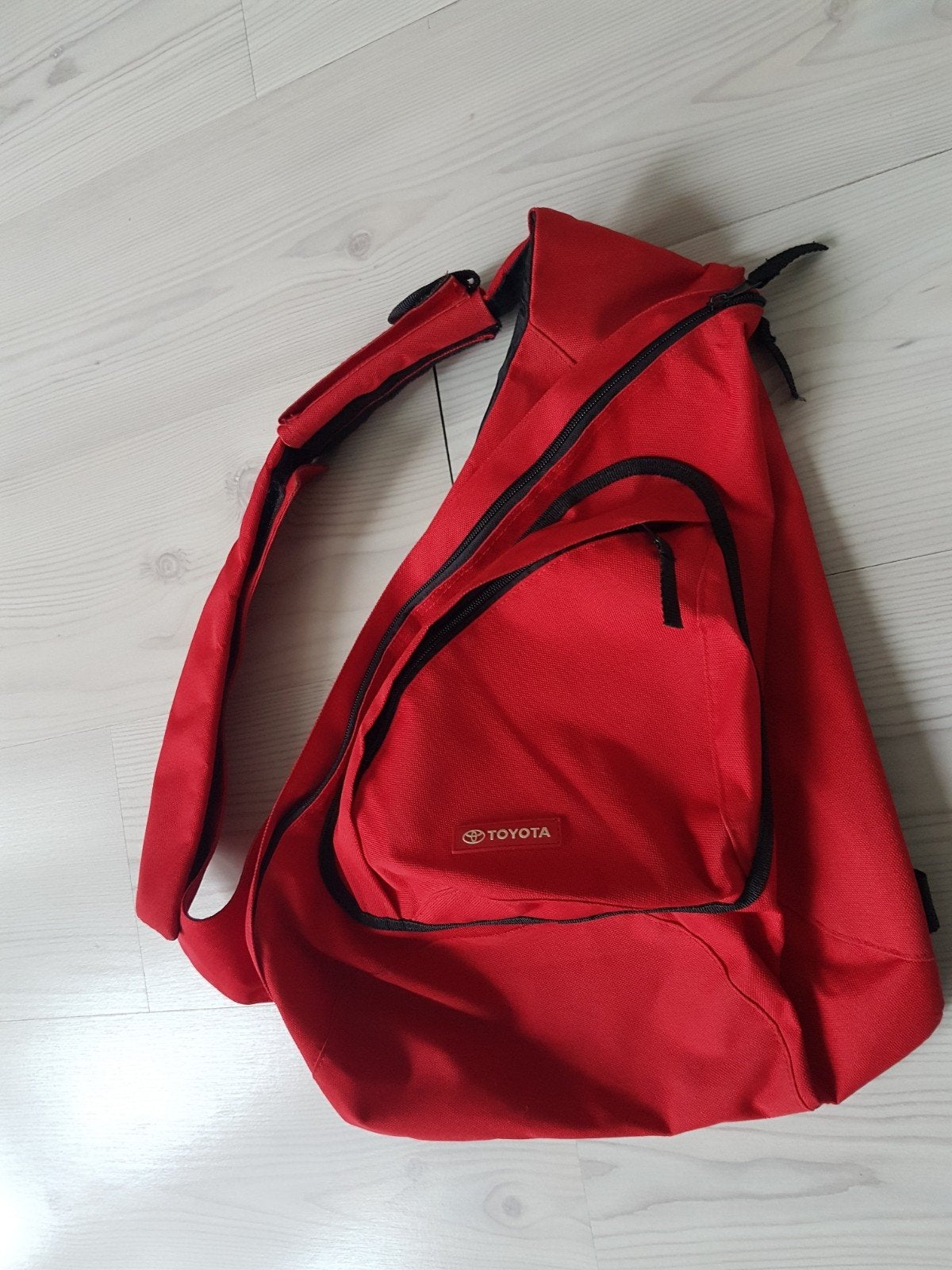 Toyota cross body bag xl, Ophalen of Verzenden, Zo goed als nieuw, Dame