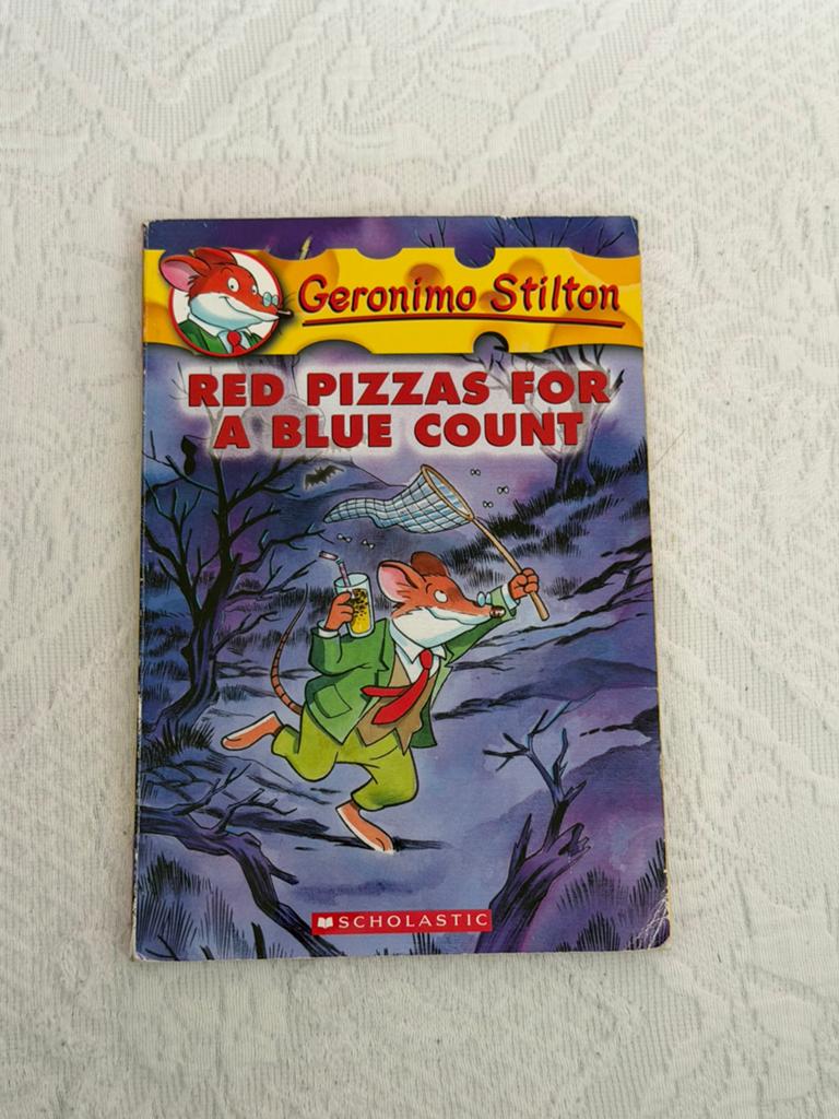 Geronimo Stilton - Red pizzas for a blue count (Engels), Ophalen of Verzenden, Gelezen, Fictie algemeen